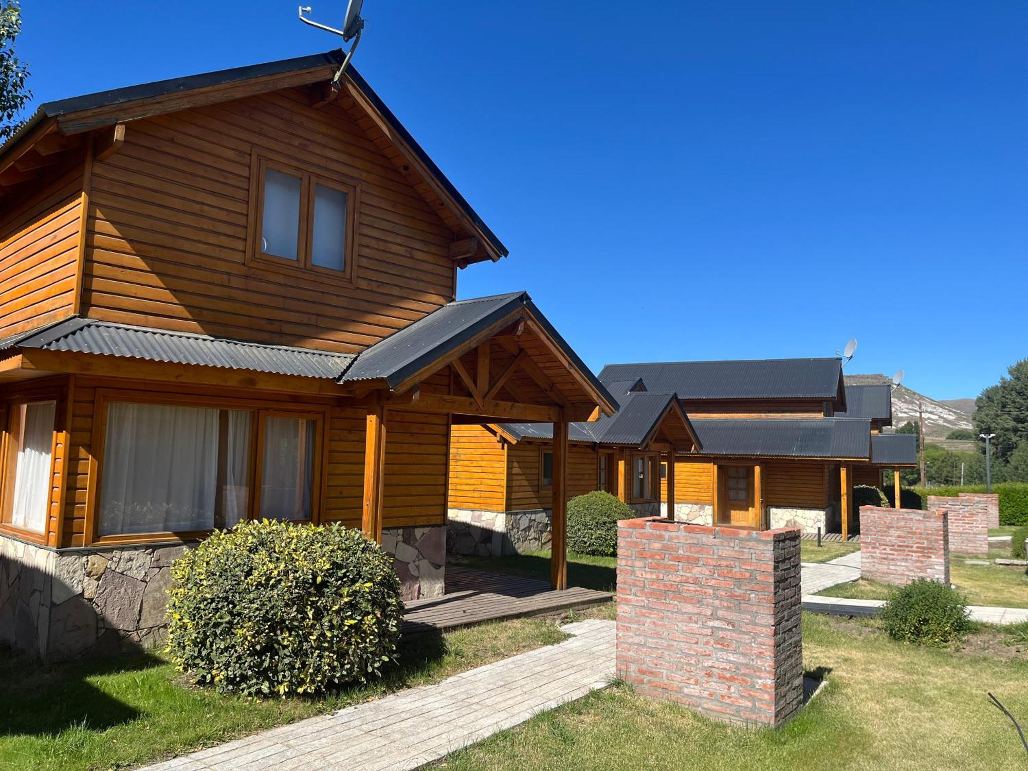 Complejo Hotelero Illihue - Cabanas & Hosteria Junín de los Andes Extérieur photo