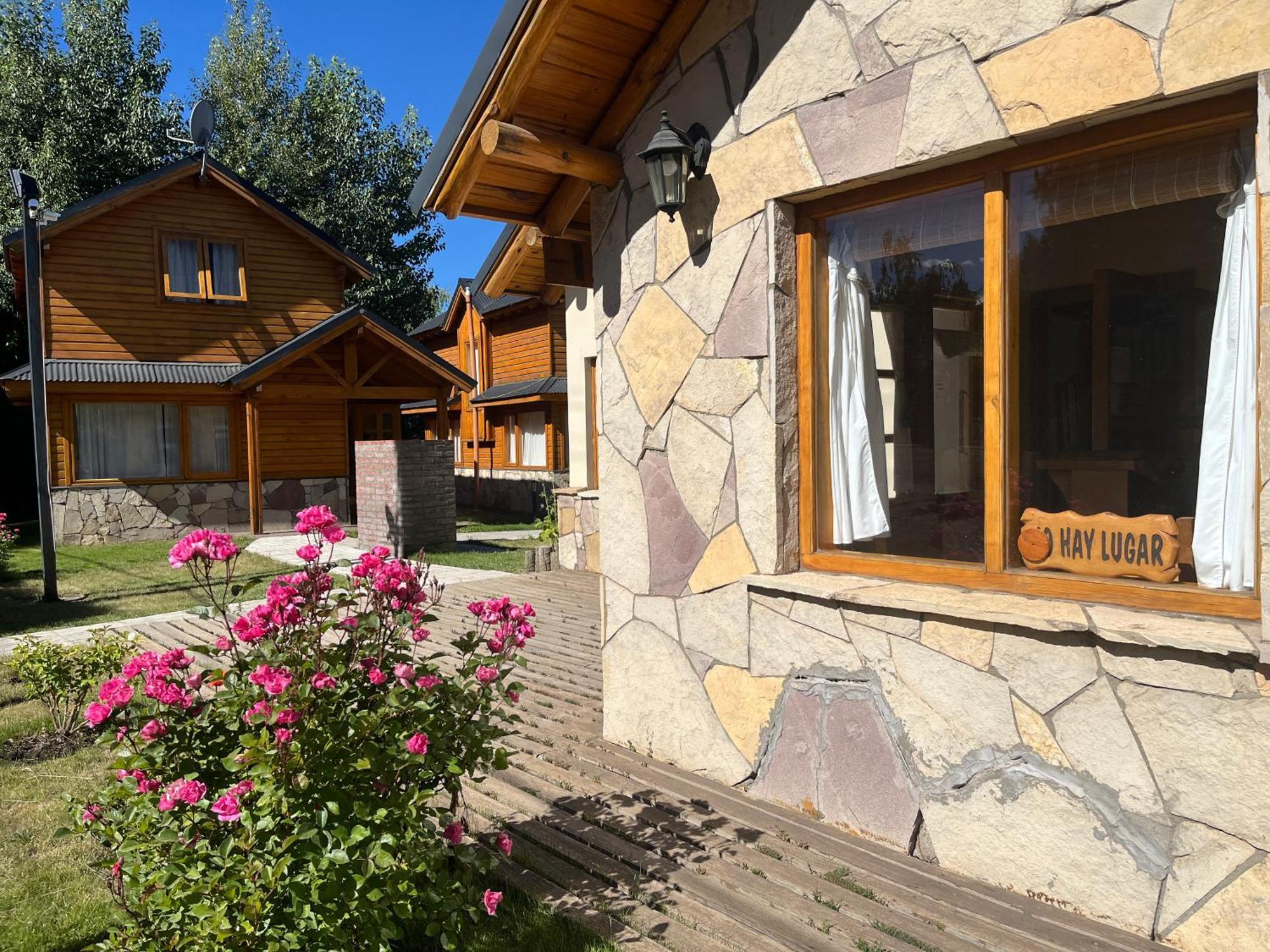 Complejo Hotelero Illihue - Cabanas & Hosteria Junín de los Andes Extérieur photo